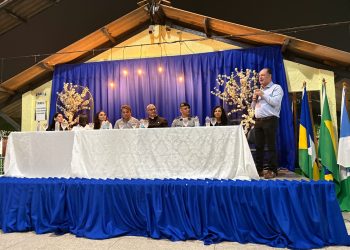Deputado Pedro Fernandes participa de celebração dos 40 anos da Escola Estadual Cora Coralina em Ariquemes  