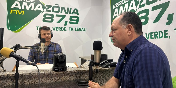 Em entrevista, deputado Pedro Fernandes destaca impactos da redução do ICMS sobre a venda interestadual do boi gordo em Rondônia
