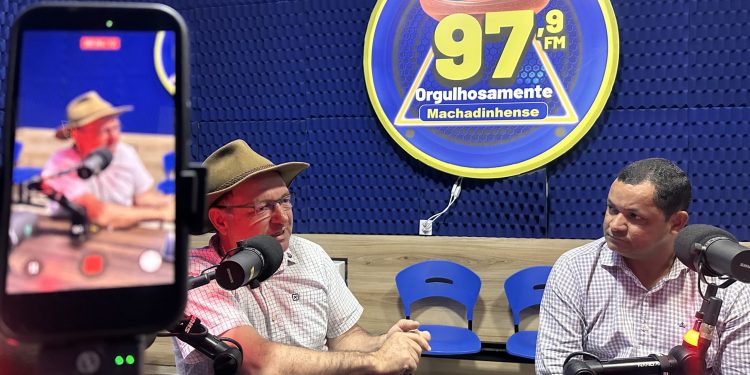 Em entrevista, deputado Pedro Fernandes destaca avanços para infraestrutura da RO-205 entre Cujubim e Machadinho do Oeste Em entrevista, deputado Pedro Fernandes destaca avanços para infraestrutura da RO-205 entre Cujubim e Machadinho do Oeste