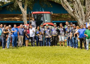Trator e implementos fortalecem produção rural em Machadinho do Oeste com emenda do deputado Pedro Fernandes