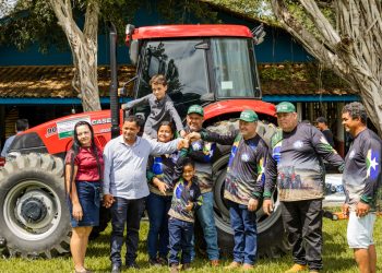 Fotos – Entrega de equipamentos na Associação Nova Vida em Machadinho