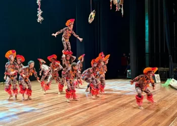 Abertura da IV Mostra Estudantil de Arte e Cultura Indígena reúne estudantes da rede estadual em programação cultural Abertura da IV Mostra Estudantil de Arte e Cultura Indígena reúne estudantes da rede estadual em programação cultural