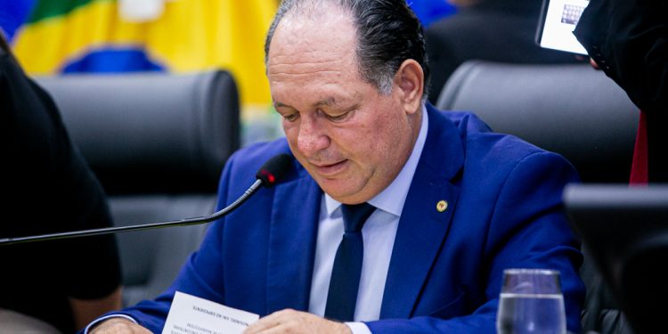 Deputado Pedro Fernandes solicita recuperação urgente da RO-460 no trecho entre a BR-364 e o distrito de Rio Pardo, em Porto Velho Deputado Pedro Fernandes solicita recuperação urgente da RO-460 no trecho entre a BR-364 e o distrito de Rio Pardo, em Porto Velho
