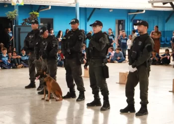 Palestra de combate às drogas é realizada para crianças e adolescentes, em Porto Velho