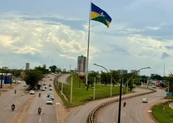 Proprietários de veículos com placa final 4 em Rondônia devem regularizar o Licenciamento Anual até 30 de abril