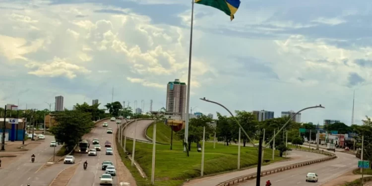 Proprietários de veículos com placa final 4 em Rondônia devem regularizar o Licenciamento Anual até 30 de abril