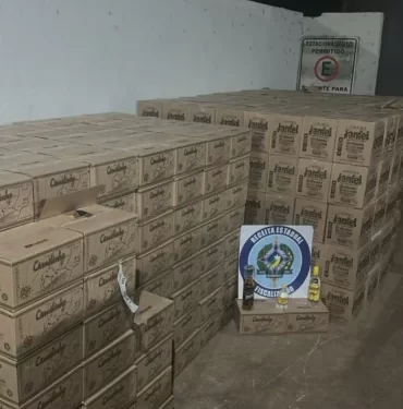 Operação de Fiscalização Tributária Estadual apreende cargas irregulares em Vilhena Operação de Fiscalização Tributária Estadual apreende cargas irregulares em Vilhena