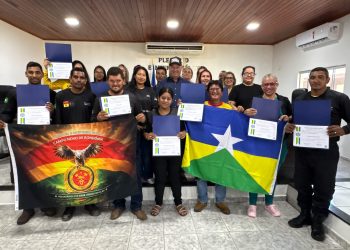 Fotos da Homenagem com Voto de Louvor para Brigada Voluntária Harpia de Campo Novo de Rondônia