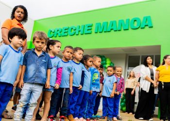 Deputado Pedro Fernandes celebra inauguração da Creche Manoa em Cujubim  