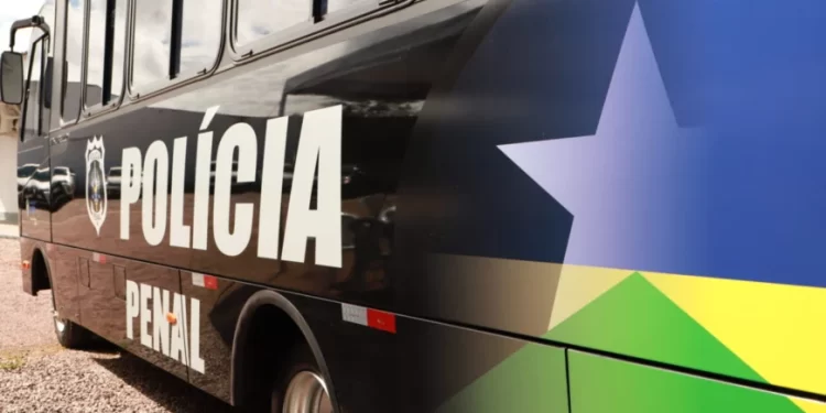 Governo de RO amplia estrutura e atuação da Polícia Penal do estado com entrega de micro-ônibus, em Porto Velho Governo de RO amplia estrutura e atuação da Polícia Penal do estado com entrega de micro-ônibus, em Porto Velho
