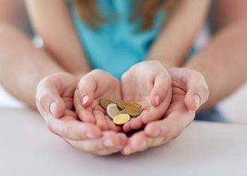 Jovens brasileiros enfrentam crescimento preocupante do endividamento