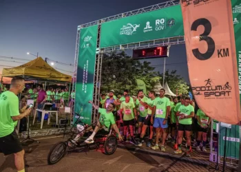 Corrida do Iperon reúne centenas de participantes e fortalece integração entre servidores, aposentados e comunidade
