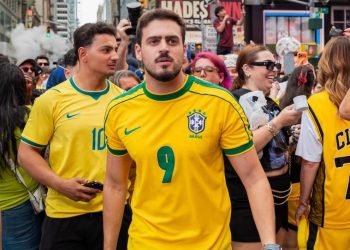 Jon Vlogs supera grandes canais de TV em audiência durante maratona histórica da Copa do Mundo