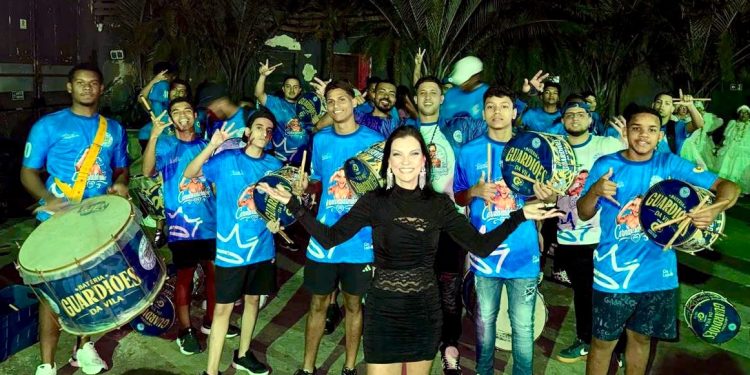 Milene Gonzalez revela os segredos do Carnaval que ninguém vê Milene Gonzalez revela os segredos do Carnaval que ninguém vê