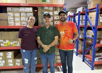 Novos medicamentos reforçam a farmácia municipal de Alto Paraíso com recurso destinado pelo deputado Pedro Fernandes
