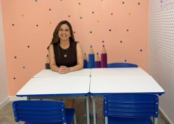 Bárbara Calmeto, diretora do Autonomia Instituto, participa de encontro promovido pela APAE de Barra Mansa