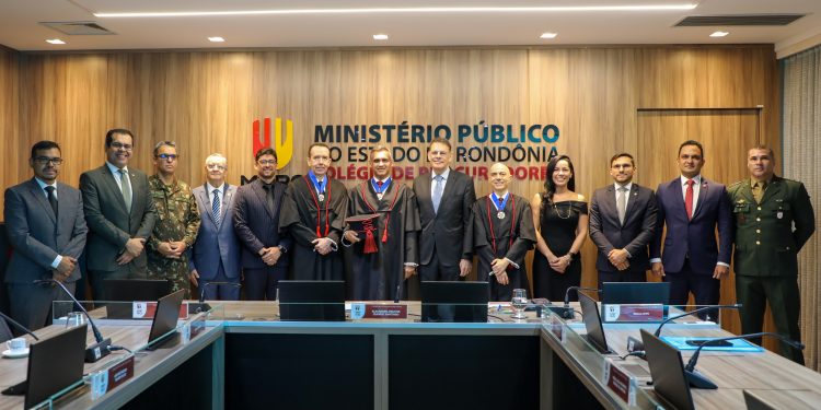 Presidente do TJRO comparece à posse dos novos procuradores de Justiça do MPRO
