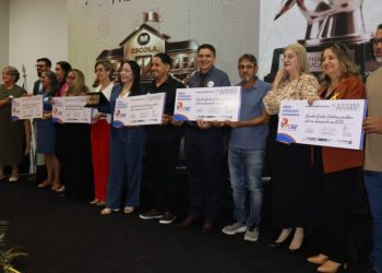 ProAR premia escolas e estudantes da rede pública em RO