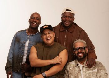 Caju Pra Baixo celebra 13 anos de carreira e resgata sucesso “Tiro, Porrada e Beijo”