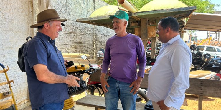Deputado Pedro Fernandes agradece eleitores de Machadinho d’Oeste em visita ao município