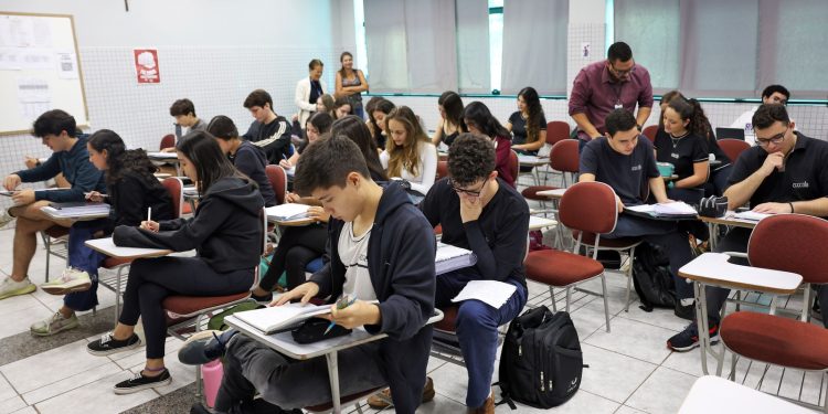 Fies 2: inscrições para 50 mil vagas remanescentes vão até 3 de novembro Fies 2: inscrições para 50 mil vagas remanescentes vão até 3 de novembro