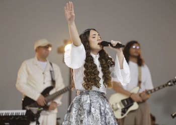 Kailane Frauches apresenta “Profeticamente”, nova faixa de seu próximo álbum pela Todah Music