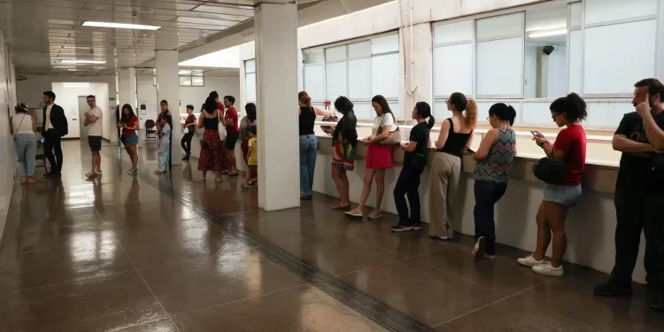 Segundo turno: como consultar o local de votação e o que levar no domingo (25) Segundo turno: como consultar o local de votação e o que levar no domingo (25)