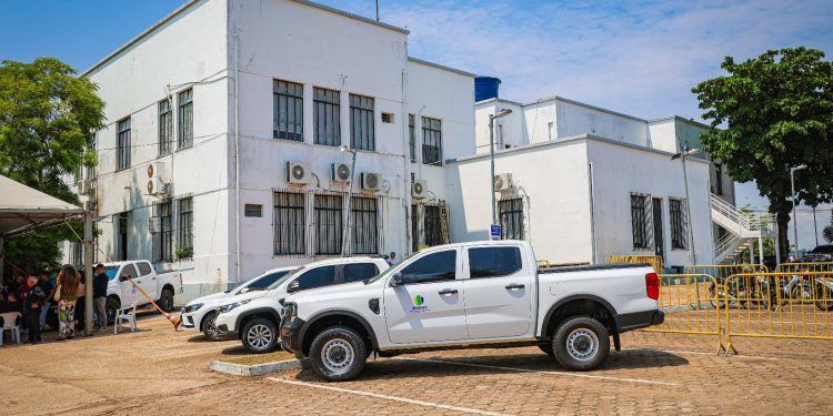 Mais estrutura para a assistência social: MPRO acompanha entrega de 16 veículos em Porto Velho Mais estrutura para a assistência social: MPRO acompanha entrega de 16 veículos em Porto Velho