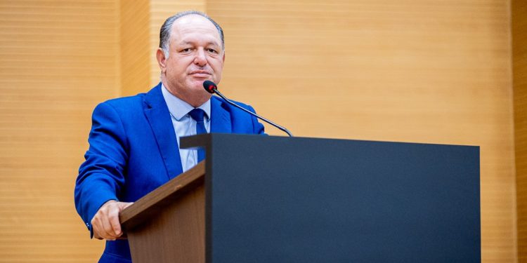 Pedro Fernandes apresenta na tribuna as prioridades do segundo mandato Pedro Fernandes apresenta na tribuna as prioridades do segundo mandato