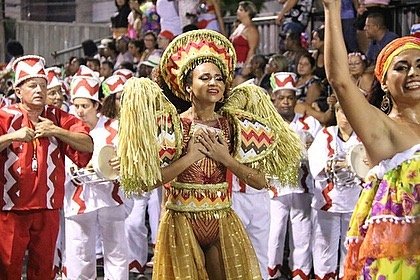 Quem é Rayane Dumont, a rainha de bateria da comunidade que representará a força de Maricá no Grupo Especial? Quem é Rayane Dumont, a rainha de bateria da comunidade que representará a força de Maricá no Grupo Especial?